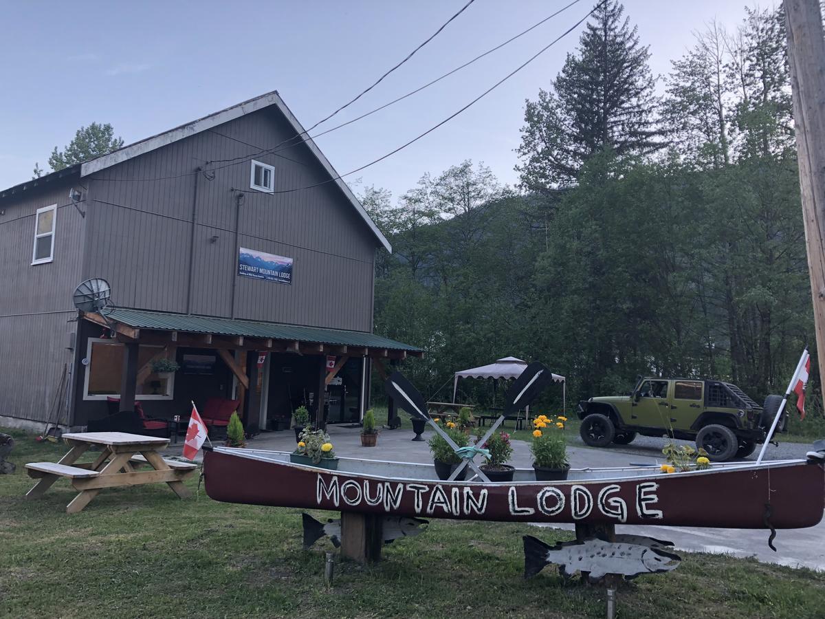 Stewart Mountain Lodge Exterior photo